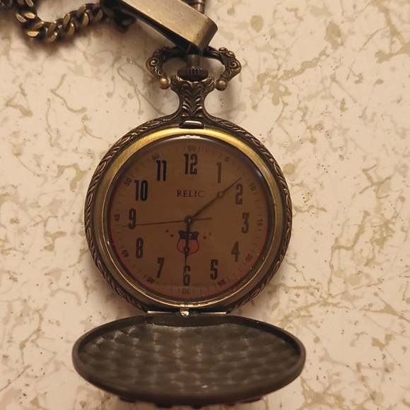 Vintage Relic Pocket Watch - Picture 5 of 6